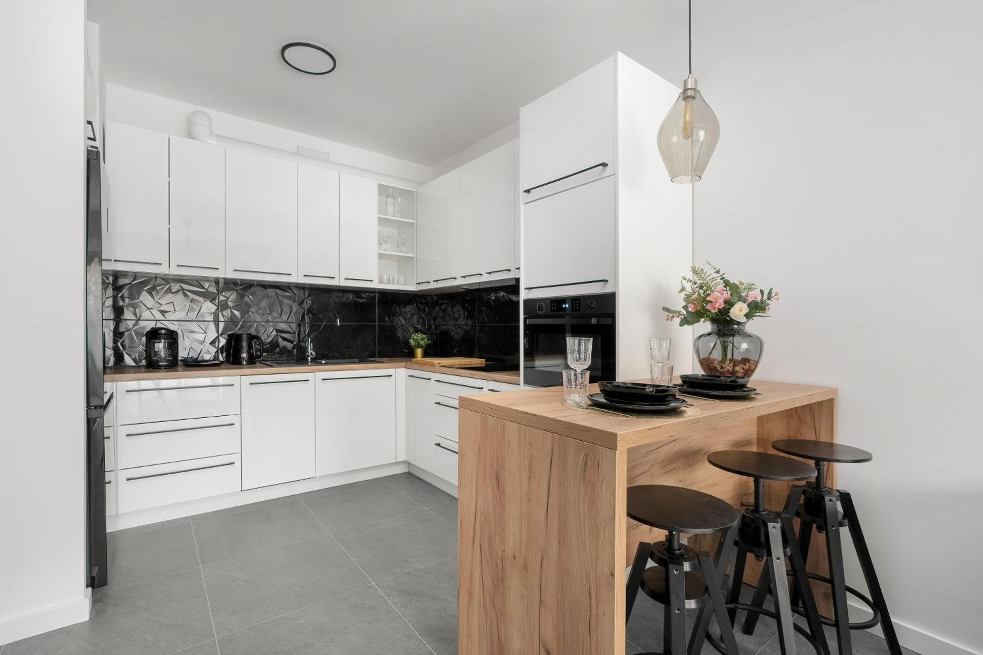 City Center Apartments With Gym & Free Garage Poznan By Noclegi Renters Exterior photo